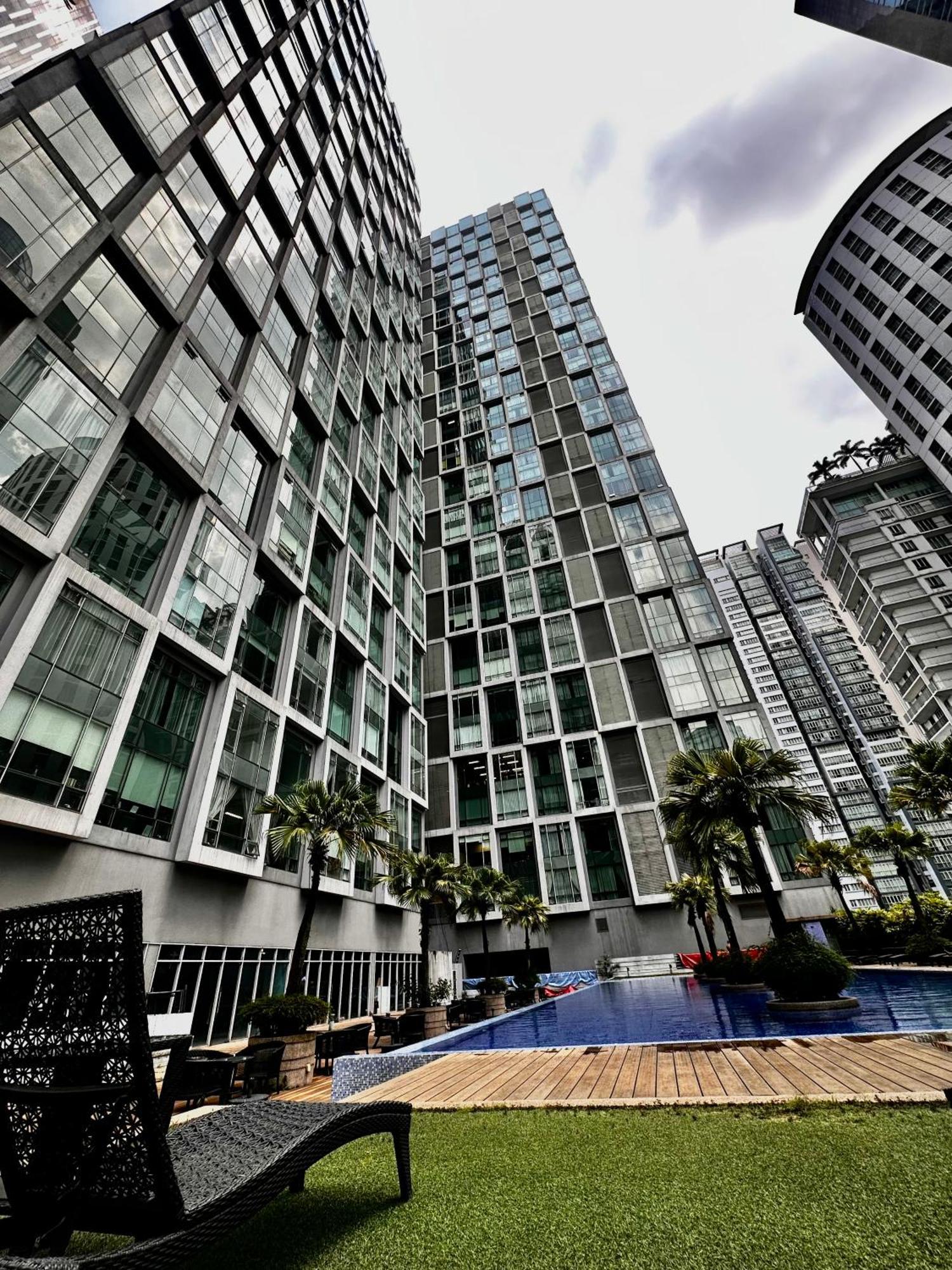 Soho Suites Klcc By Sky Multilink Kuala Lumpur Buitenkant foto